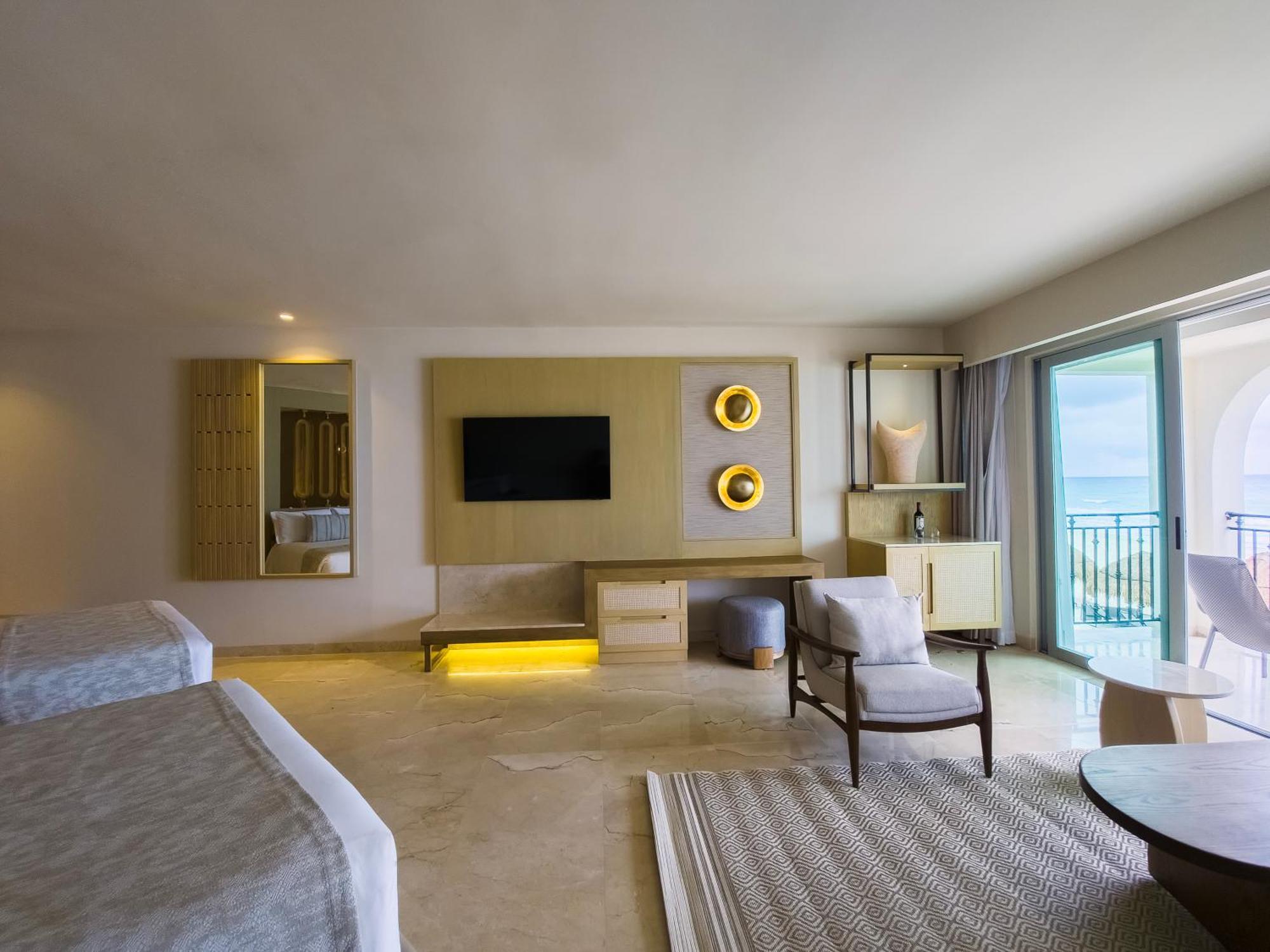 Grand Park Royal Cancun (Adults Only) Exterior foto Junior Suite